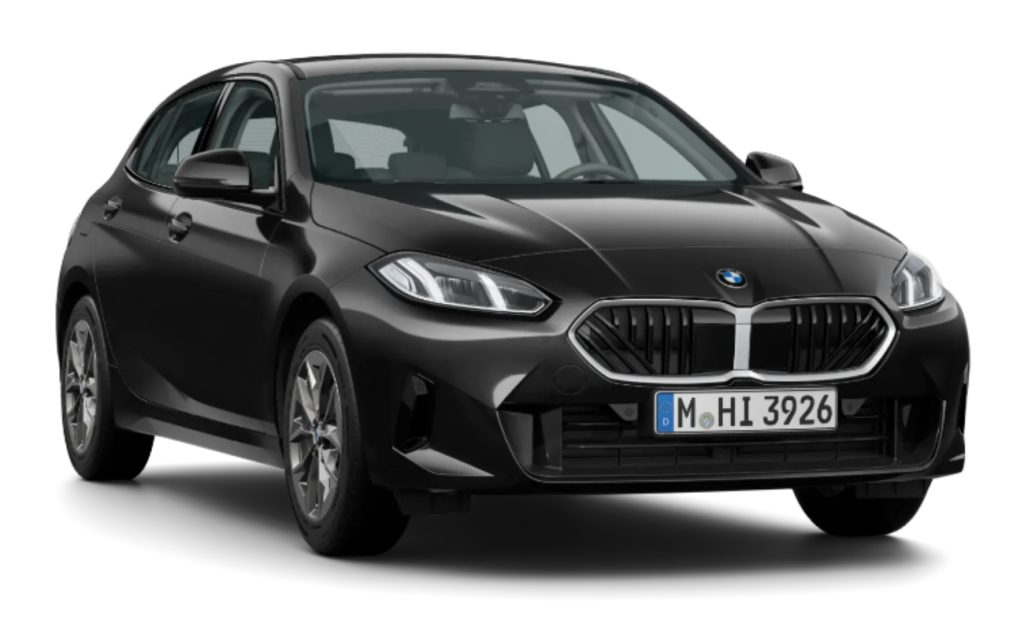 Schwarzer BMW 1er (F40) in Front- und Seitenansicht vor weißem Hintergrund.