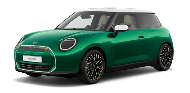 MINI Cooper Electric in der Farbe grün als Neuwagen in Frontansicht ohne Hintergrund