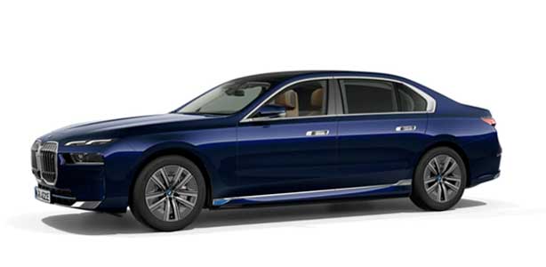 BMW i7 in der Farbe dunkelblau als Neuwagen in Frontansicht ohne Hintergrund