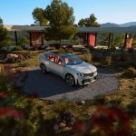 Mit der Einführung der NEUEN KLASSE beginnt für BMW ein neues Kapitel der Mobilität – geprägt von elektrischer Performance, digitaler Intelligenz und einem ganzheitlichen Designverständnis. Die neue Fahrzeuggeneration steht für wegweisende Technologien und nachhaltige Innovationen, die den Kern der Marke BMW neu definieren -  Vision wird zur Serie