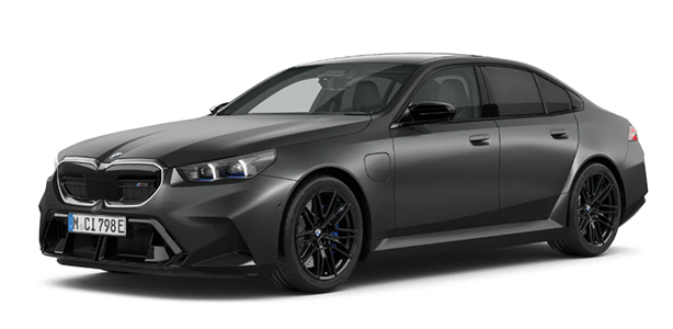BMW M5 Limousine in der Farbe Grau als Neuwagen in Frontansicht ohne Hintergrund