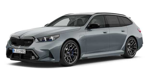 BMW M5 Touring in der Farbe Grau als Neuwagen in Frontansicht ohne Hintergrund