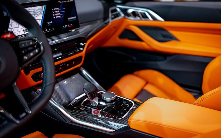 BMW M4 Cabrio Mittelkonsole mit Gangwahlhebel