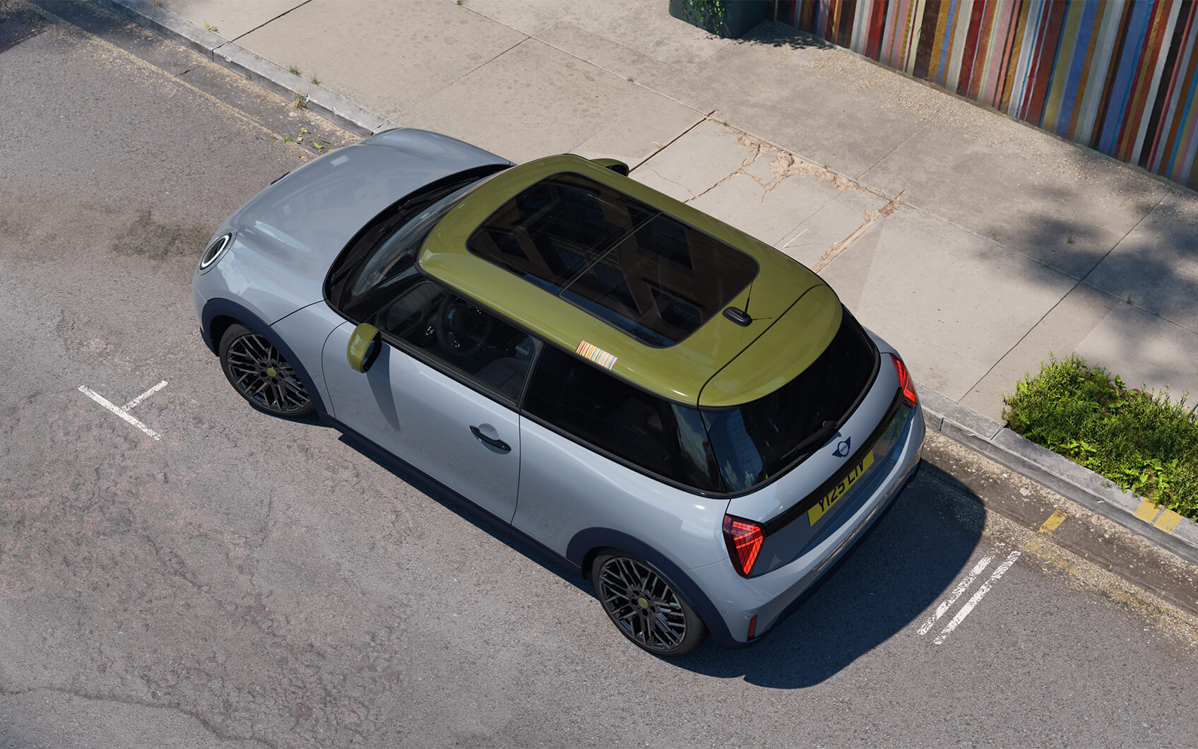MINI Cooper Paul Smith Edition aus der Vogelperspektive